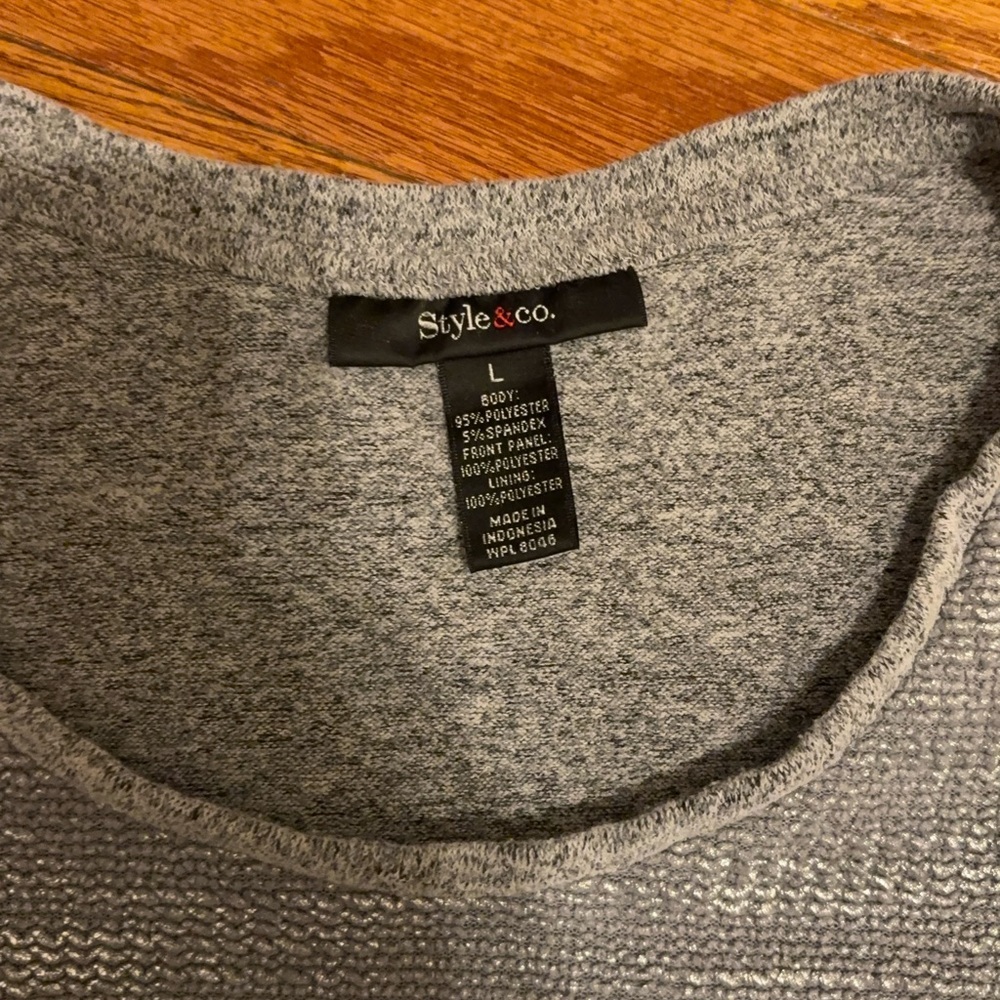 Style & Co top - Picture 2 of 3